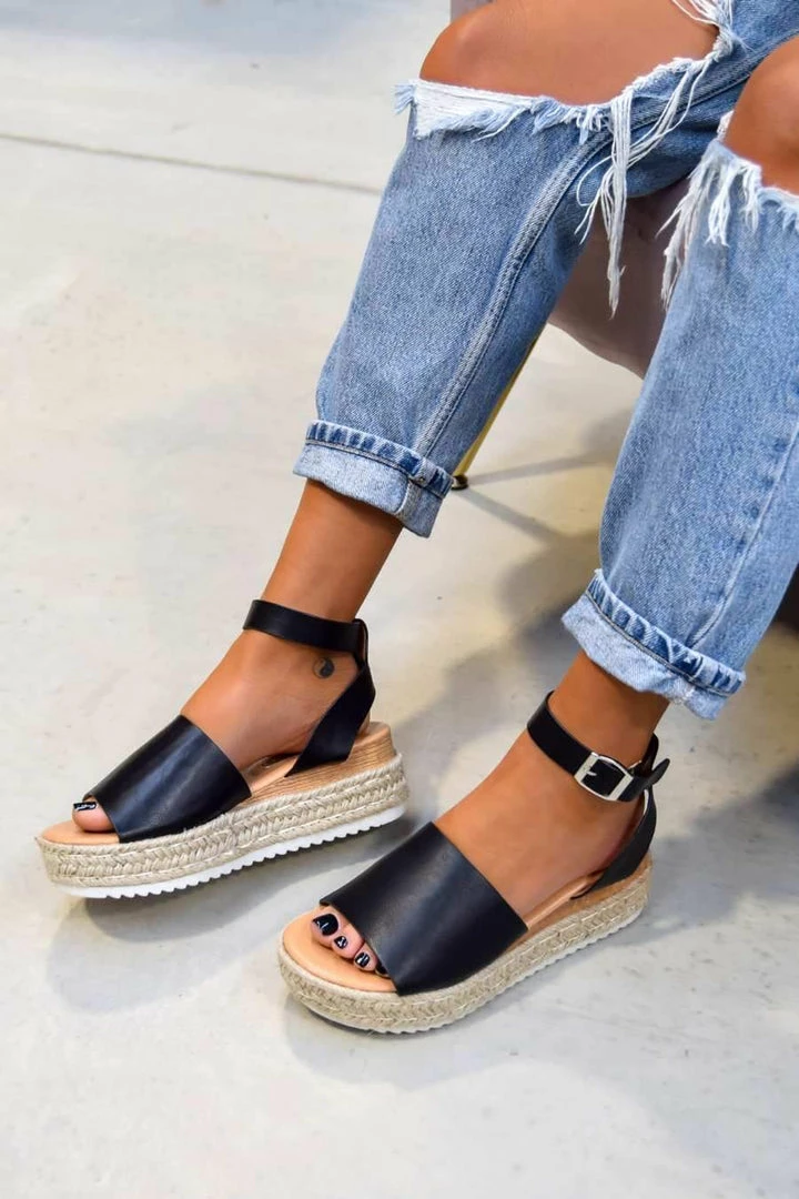 LIV GET IT Chunky Platform Espadrille Sandals - Black