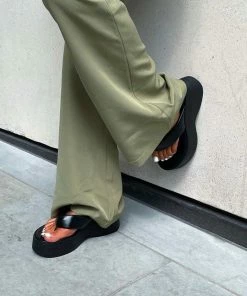 CIT LOLA Super Chunky Toe Post Sandals - Black