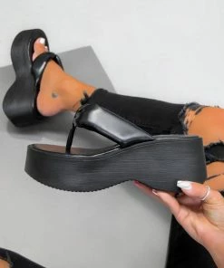 CIT LOLA Super Chunky Toe Post Sandals - Black