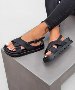 DMF SHOES RIO Chunky Buckle Sandals - Black