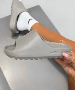 NDS RUN IT Flat Slider Sandals - Khaki