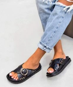 LIV SAN AN Chunky Ring Detail Sandals - Black Croc