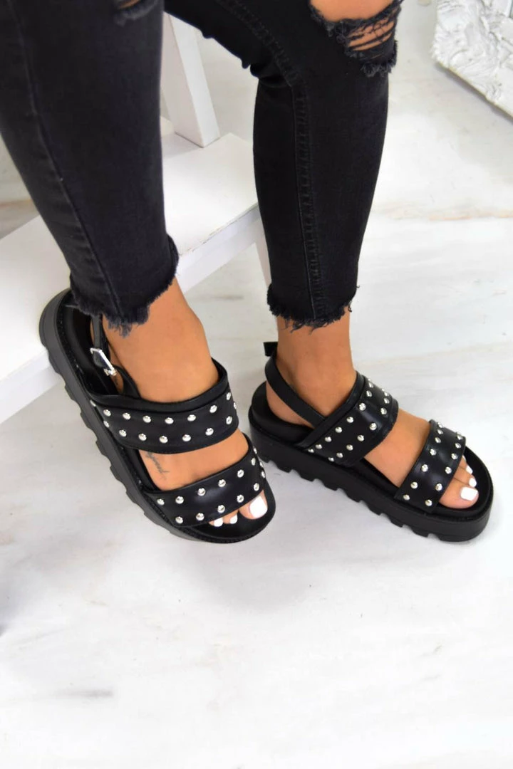 ELG SHOW ME Chunky Cleated Platform Studded Sandals - Black SHOES